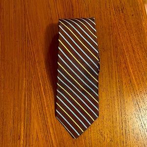 Slick Kenneth Cole tie